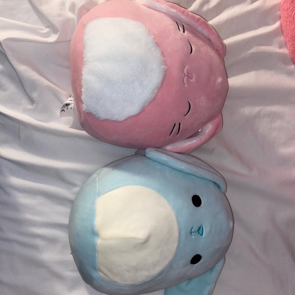 *Brand New* Easter edition squish mallows.
